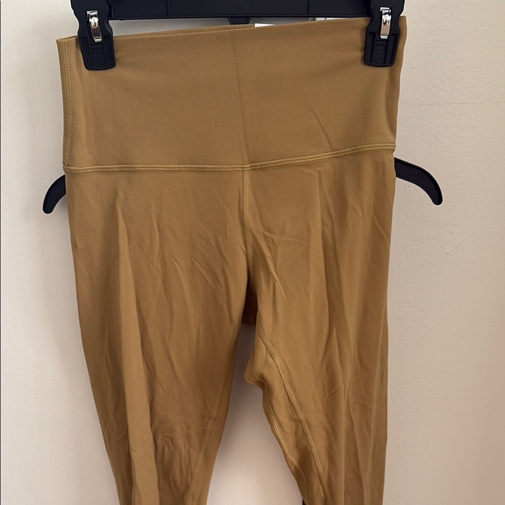 Lululemon grape leaf align legging Sz 6